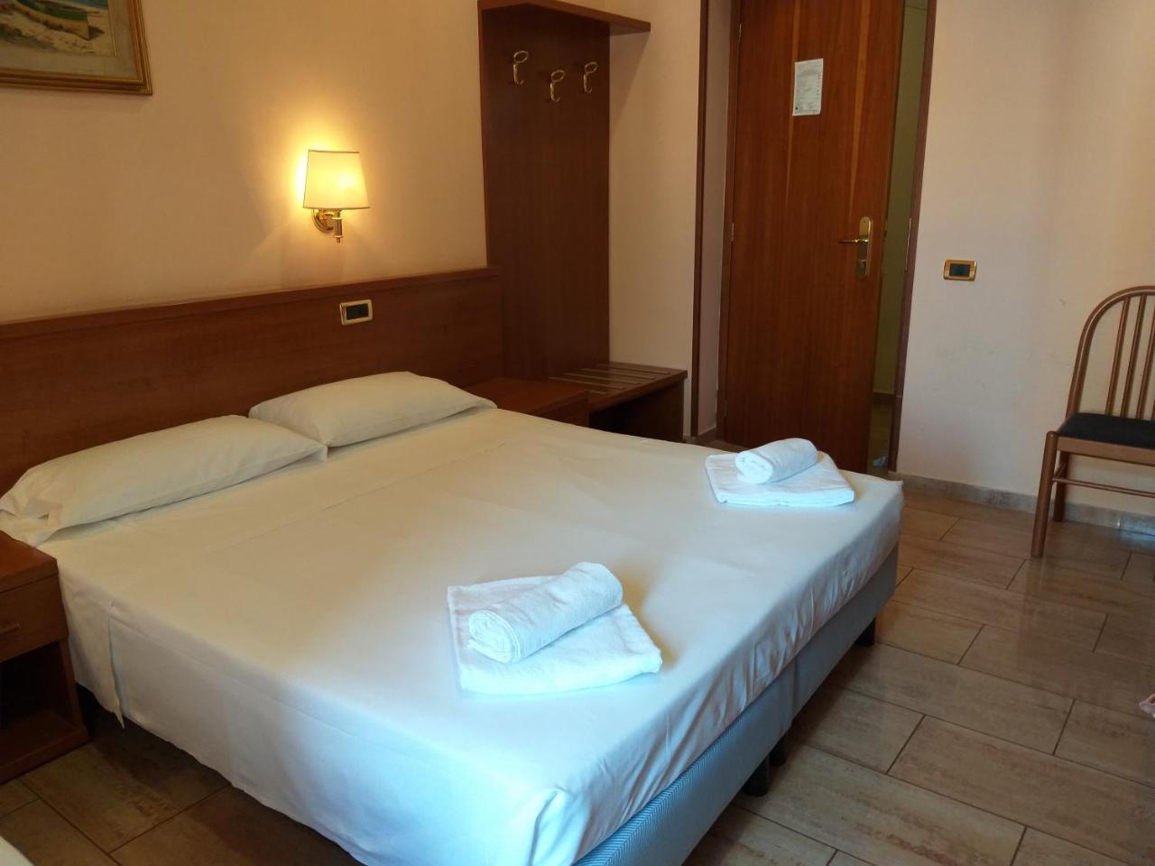 Alex City Inn III Rzym Zewnętrze zdjęcie
