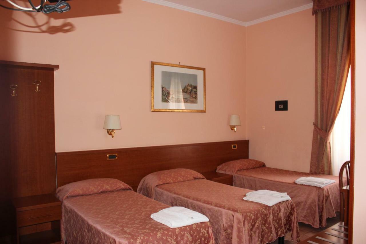 Alex City Inn III Rzym Zewnętrze zdjęcie