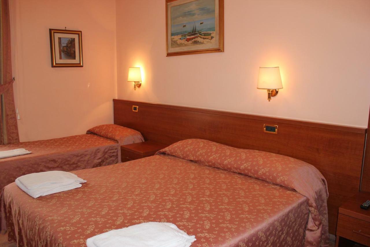 Alex City Inn III Rzym Zewnętrze zdjęcie