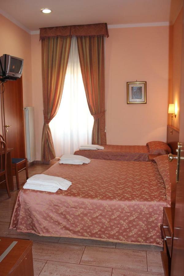 Alex City Inn III Rzym Zewnętrze zdjęcie